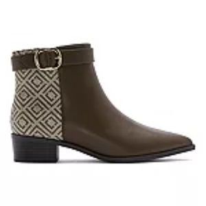 NIB Liz Claiborne Women's Stacked Heel Booties